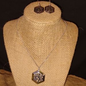 Earrings and necklace set